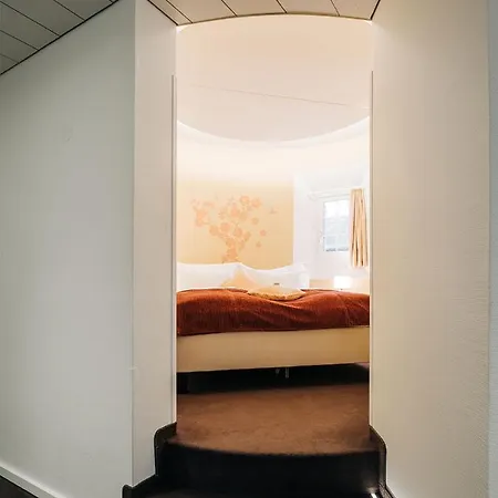 克奥内图恩酒店 图恩