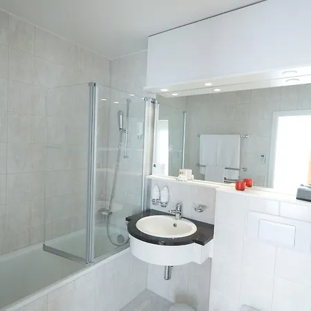 克奥内图恩酒店 4*