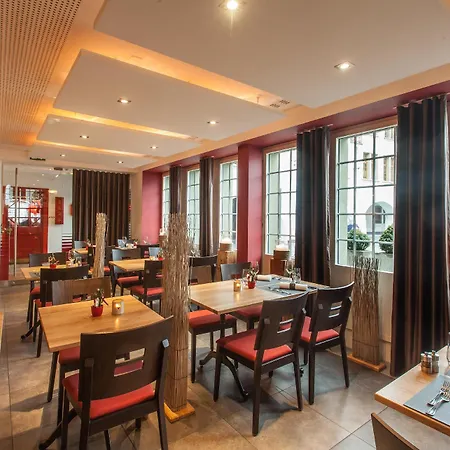 克奥内图恩酒店 酒店 4*