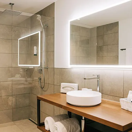 克奥内图恩酒店 图恩